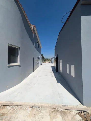 House and surroundings