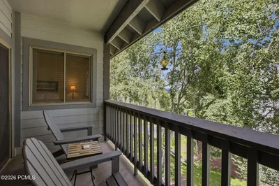 Balcon; vue, lumière naturelle