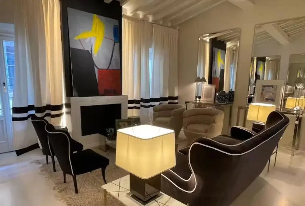 Salon; style moderne, lumière naturelle