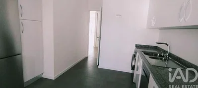 Küche; küchengeräte, fliesenboden, tageslicht