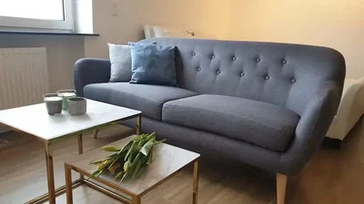 Wohnzimmer; holzboden, tageslicht, moderner stil