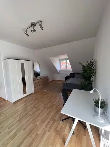 Salon; parquet, lumière naturelle