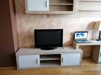 Salon; parquet, lumière naturelle