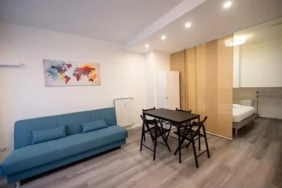 Wohnzimmer; tageslicht, holzboden