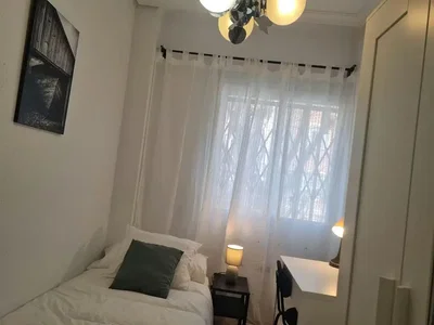 Chambre; lumière naturelle, style moderne