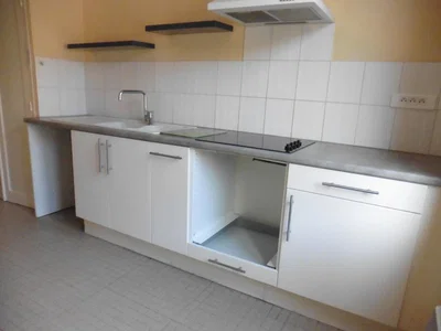 Cuisine; carrelage, électroménager