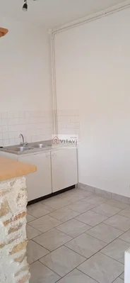 Kuhinja; pločice, kuhinjski aparati