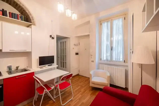 Wohnzimmer; küchengeräte, tageslicht, fliesenboden
