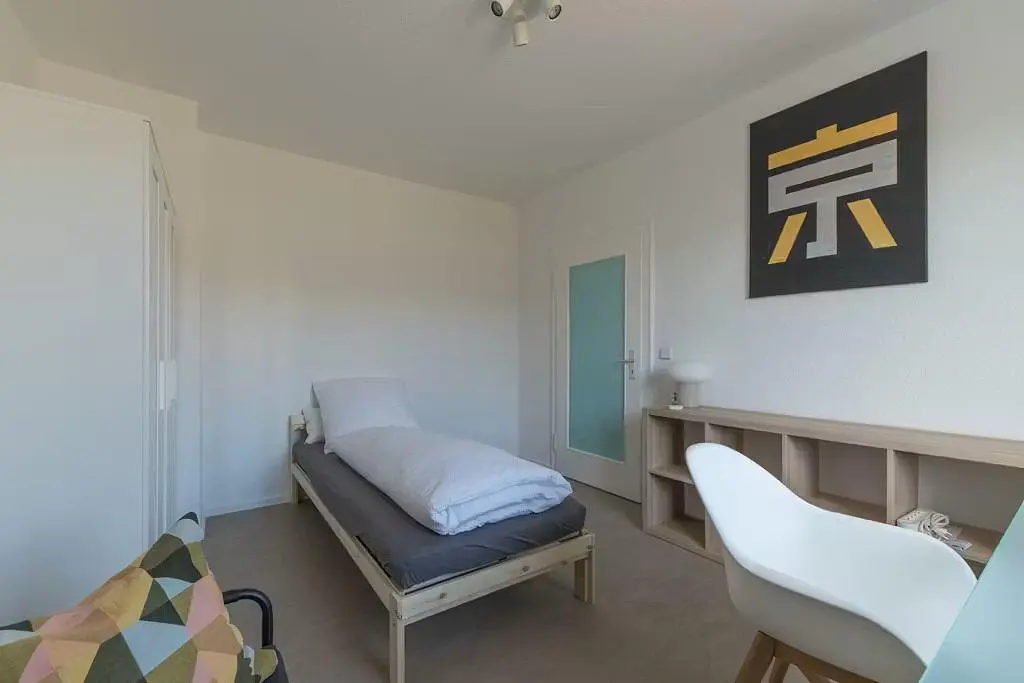 Schlafzimmer; tageslicht, moderner stil
