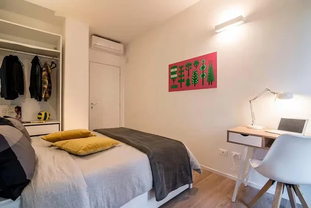 Schlafzimmer; tageslicht, moderner stil, holzboden
