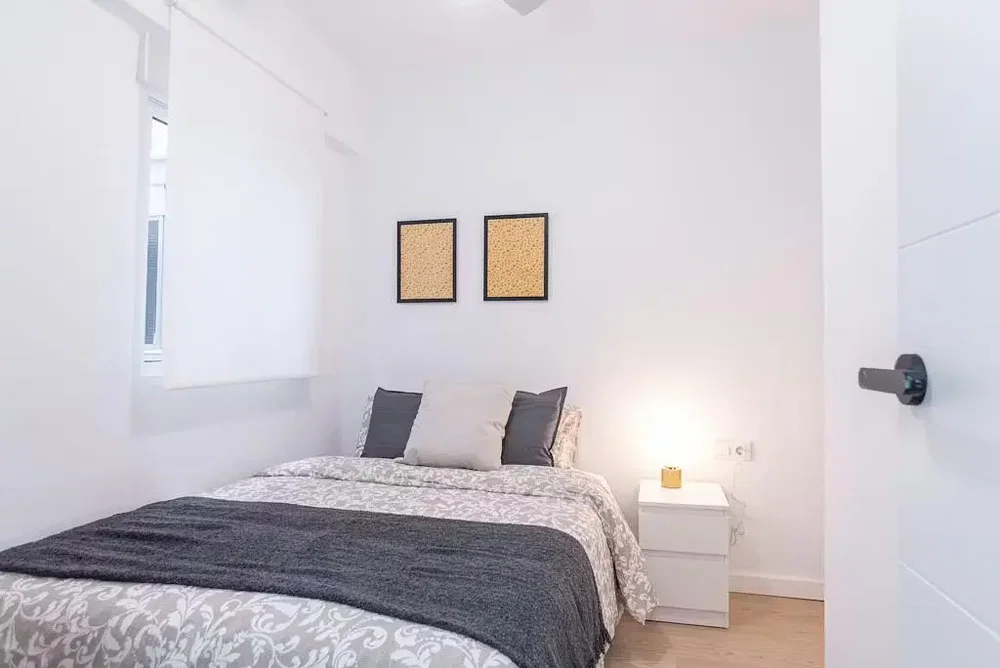 Schlafzimmer; tageslicht, moderner stil