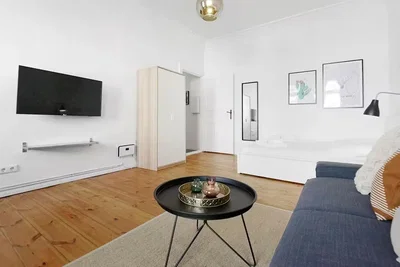 Living room; wood floor, natural light, modern style