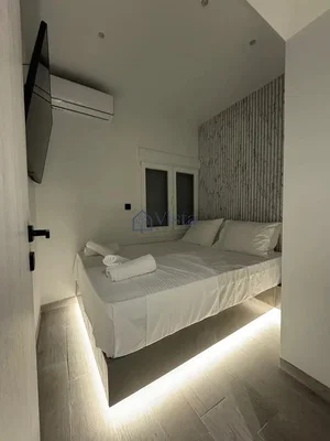 Chambre; carrelage, lumière naturelle