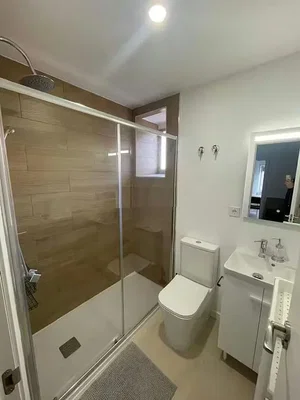 Badezimmer; tageslicht, renoviert