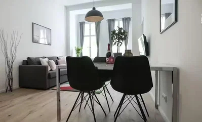 Living room; wood floor, natural light, modern style