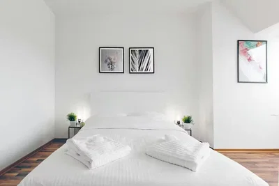 Bedroom; wood floor, natural light