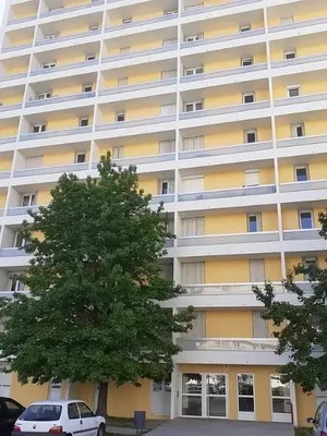 Kuća i okolina
