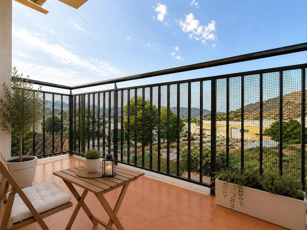 Balkon; pogled, prirodno svjetlo, pločice