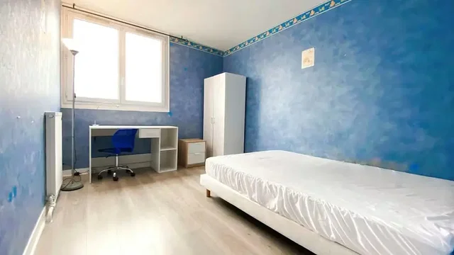 Bedroom; natural light, wood floor