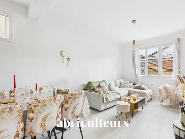 Soggiorno; luce naturale, stile moderno