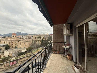 Balkon; pogled, prirodno svjetlo