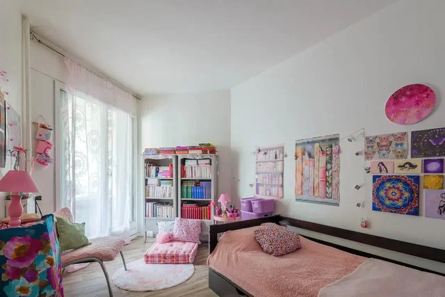 Spavaća soba; prirodno svjetlo, moderni stil
