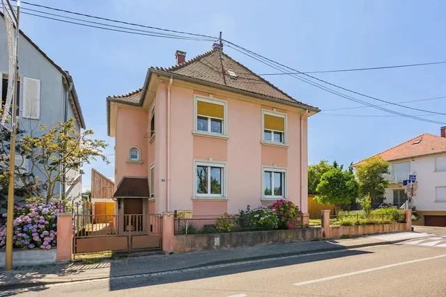 Casa y alrededores