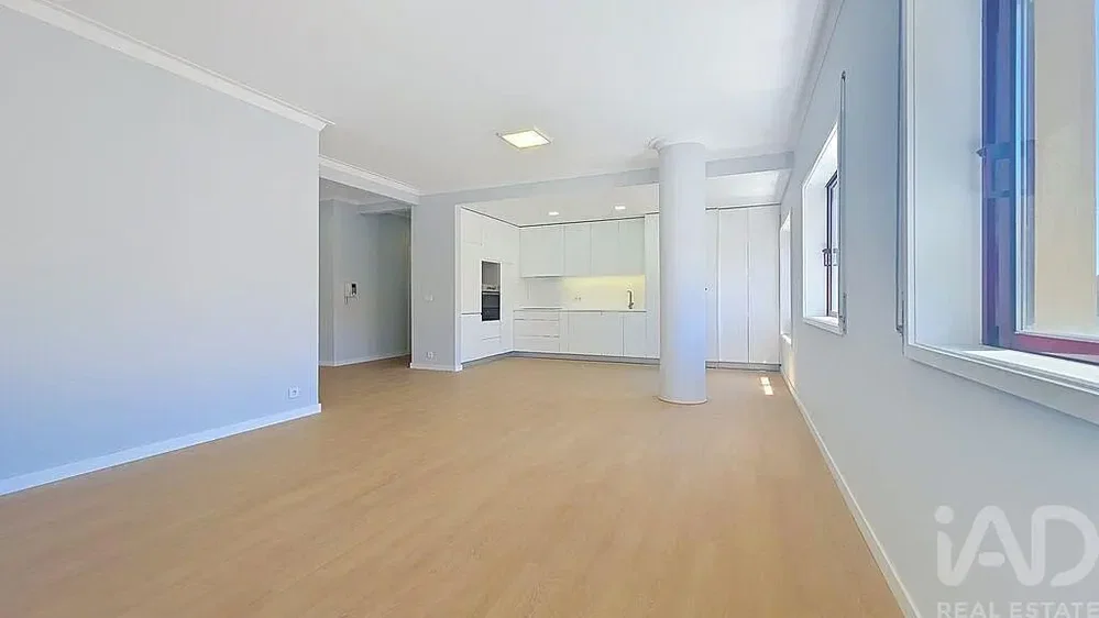 Wohnzimmer; tageslicht, fliesenboden