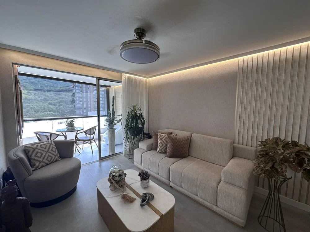 Sala de estar; luz natural, estilo moderno