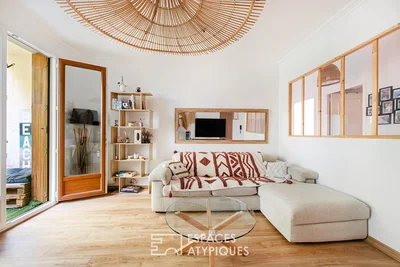 Wohnzimmer; holzboden, tageslicht, moderner stil