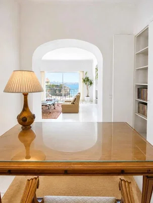 Sala de estar; vista, luz natural, estilo moderno