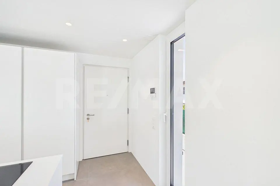 Vestiaire; carrelage, lumière naturelle