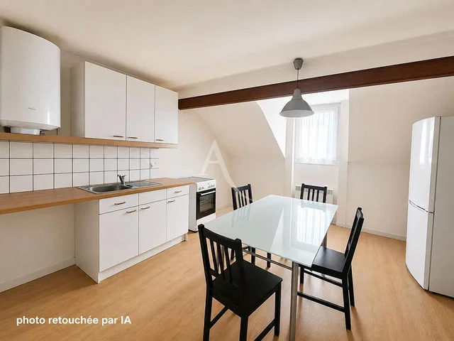 Küche; küchengeräte, fliesenboden, holzboden, tageslicht