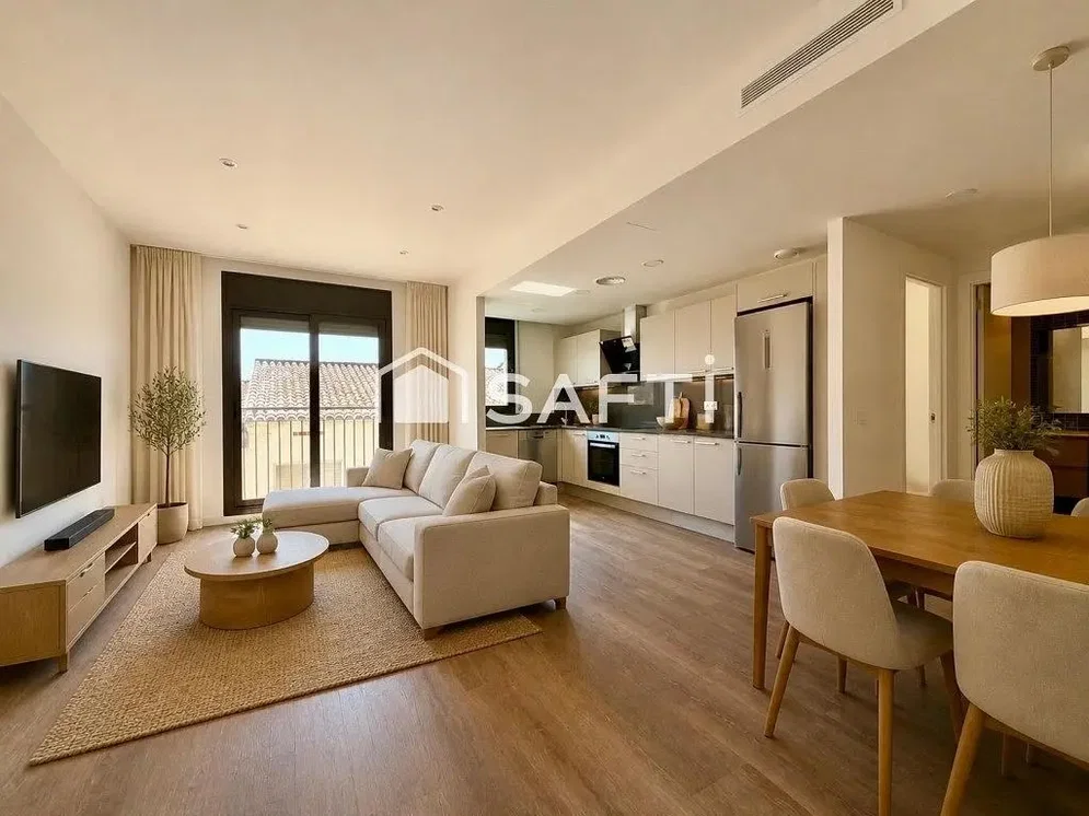 Salón; luz natural, suelo de madera, estilo moderno, vista