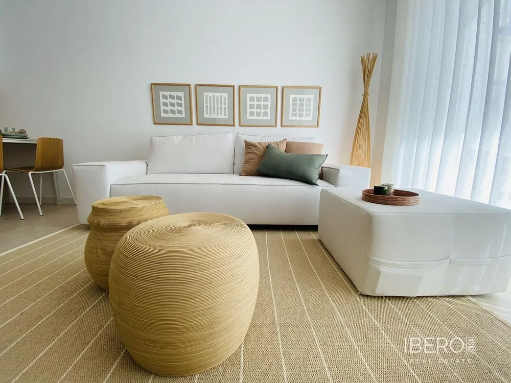 Oturma odası; doğal ışık, modern stil