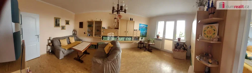 Living room; natural light, tile floor
