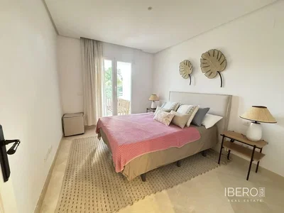 Quarto; luz natural, estilo moderno