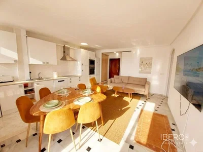 Wohnzimmer; küchengeräte, tageslicht, moderner stil