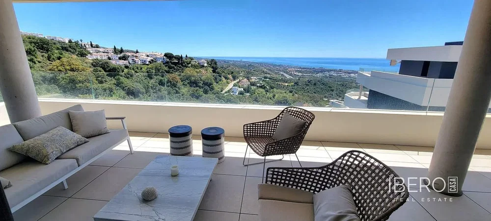 Balkon; pogled, prirodno svjetlo