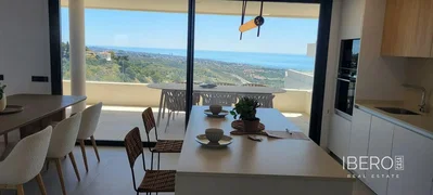 Kuhinja; pogled, kuhinjski aparati, prirodno svjetlo