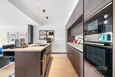 Kitchen; kitchen appliances, renovated, natural light, modern style