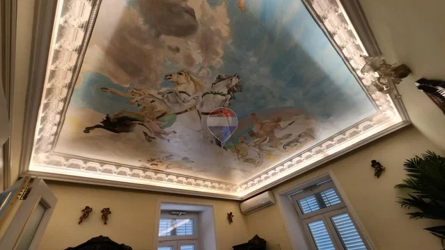 Salon; hauteur sous plafond, lumière naturelle