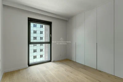 Chambre; parquet, lumière naturelle