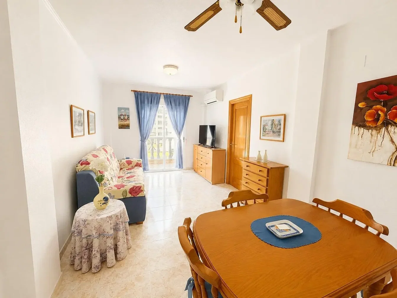 Living room; natural light, tile floor