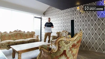 Soggiorno; stile rustico, travi in legno, luce naturale