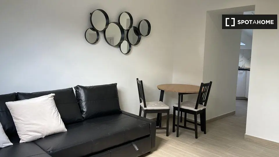 Soggiorno; luce naturale, stile moderno