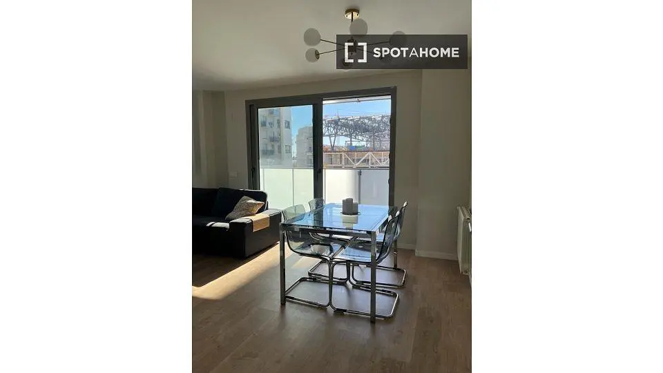Salon; lumière naturelle, parquet, vue