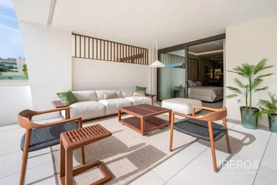Terraza; luz natural, estilo moderno