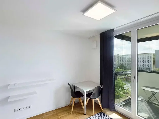 Overig; natuurlijk licht, houten vloer