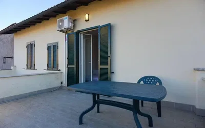 Terasa; prirodno svjetlo, pločice